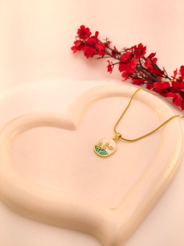 Meadow Pearl Enamel Pendant Chain