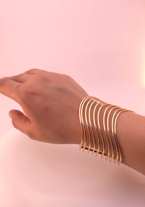 Designer Minimal Spiral Wire Hand Cuff