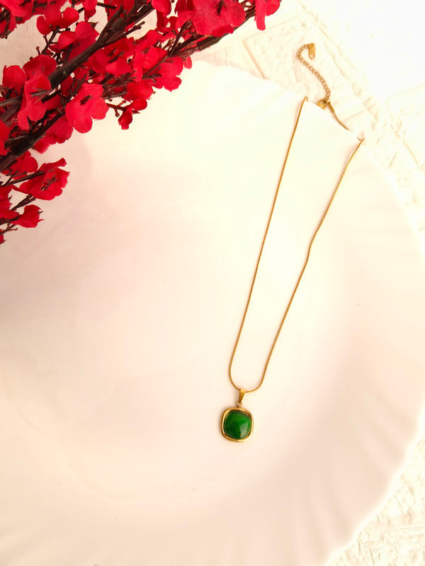 Royal Green Pendant Chain